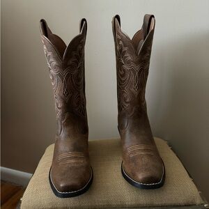 NEW Ariat Women's Round Up Square Toe Western Boots - Vintage Bomber